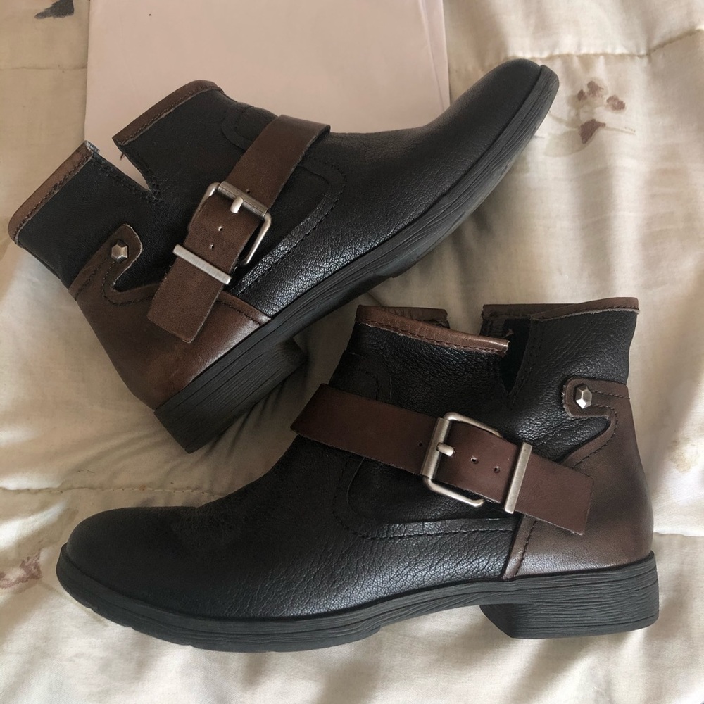BCBG Boots
